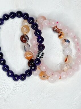 5842u. Purple Stretch Stone Bracelets